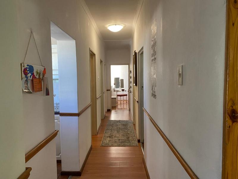 To Let 4 Bedroom Property for Rent in Bergsig Eastern Cape